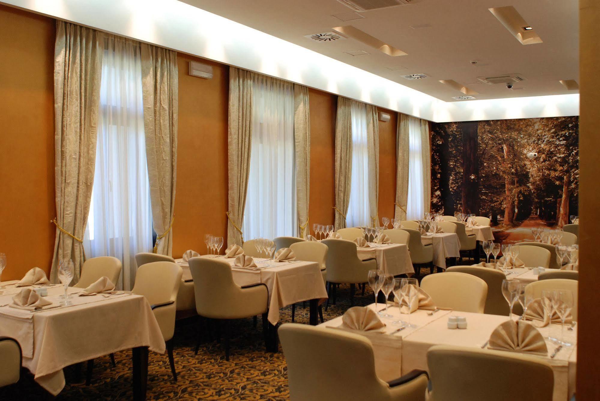 Hotel Hercegovina Ilidža Esterno foto