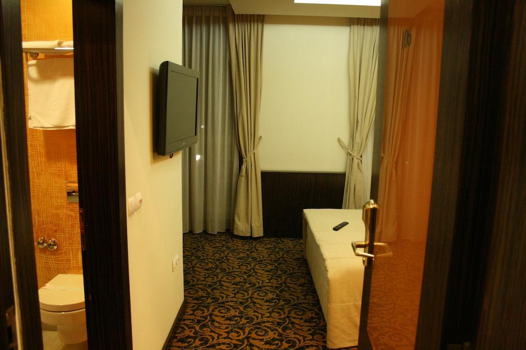 Hotel Hercegovina Ilidža Esterno foto